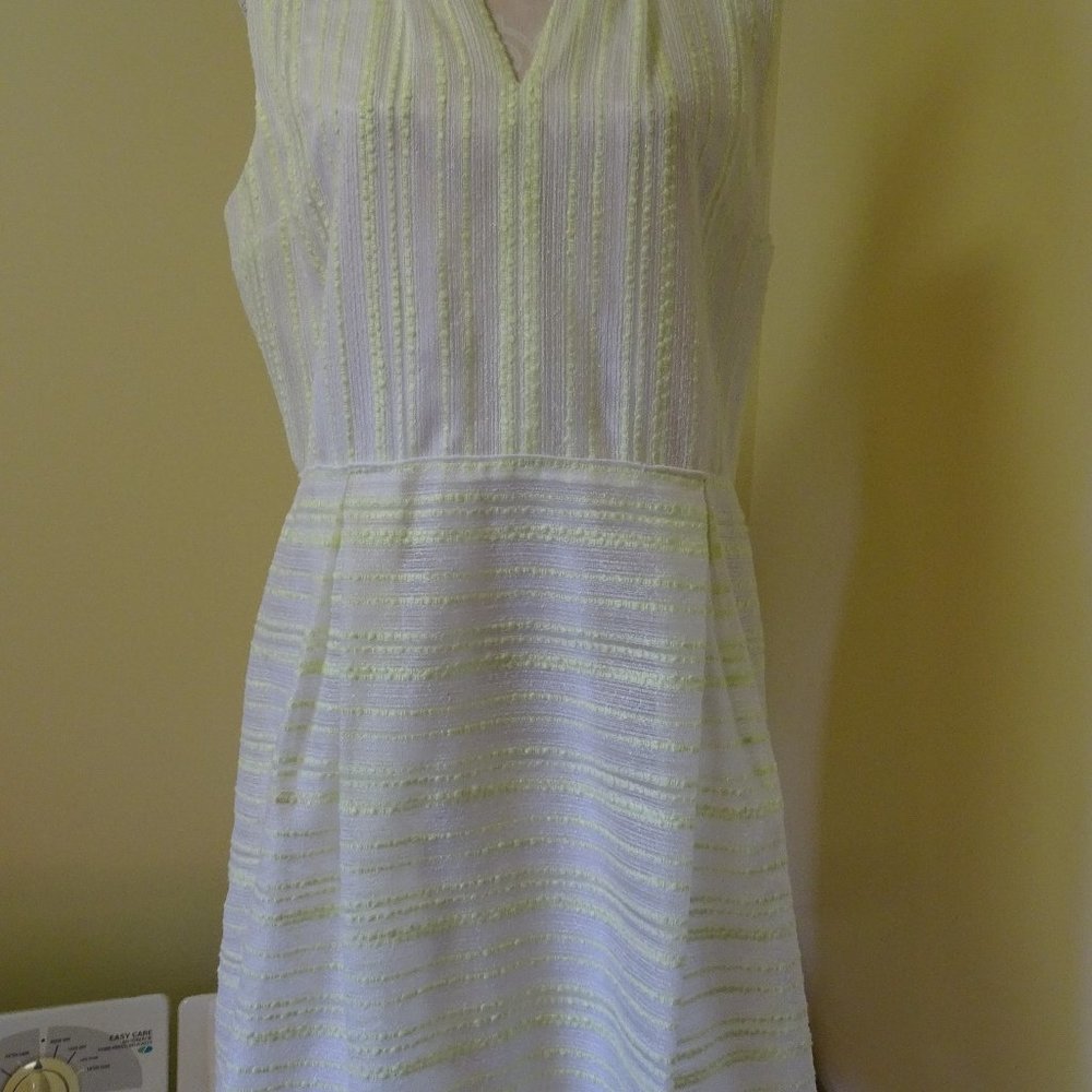 Ladies Size 14 Yellow/White Spring/Summer Dress - Picture 2 of 8